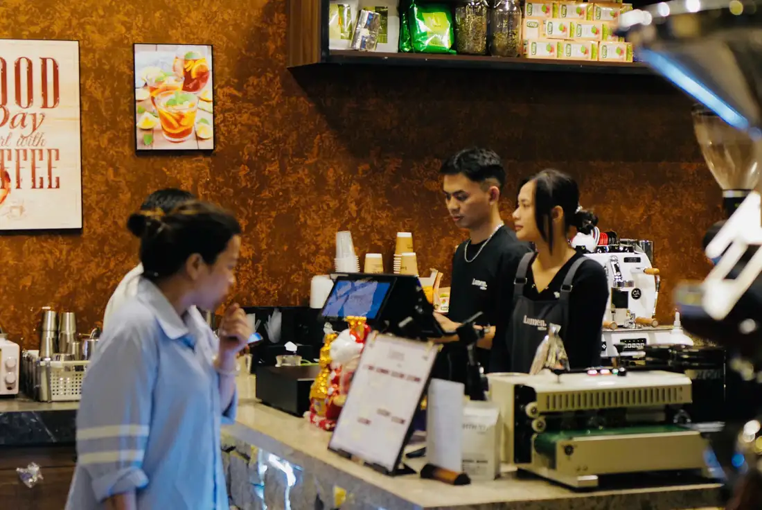 Quầy pha tại quán Lumen